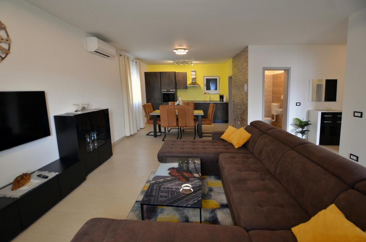 Emilio Apartma