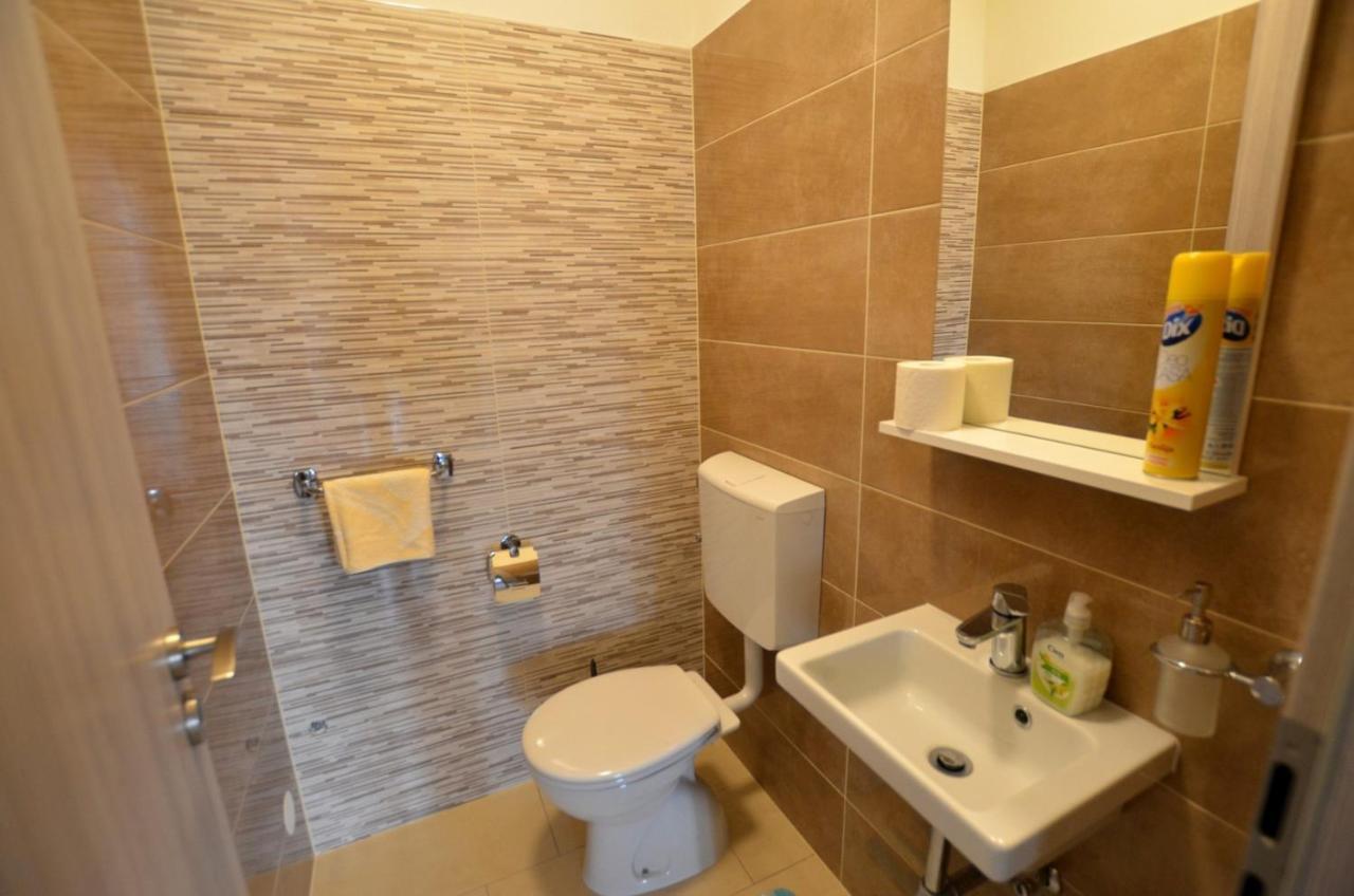 Apartma Emilio *